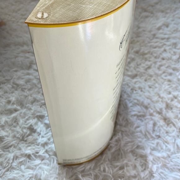 - NRFB Celebration Barbie ~ 2000 🎊 - Picture 9 of 12